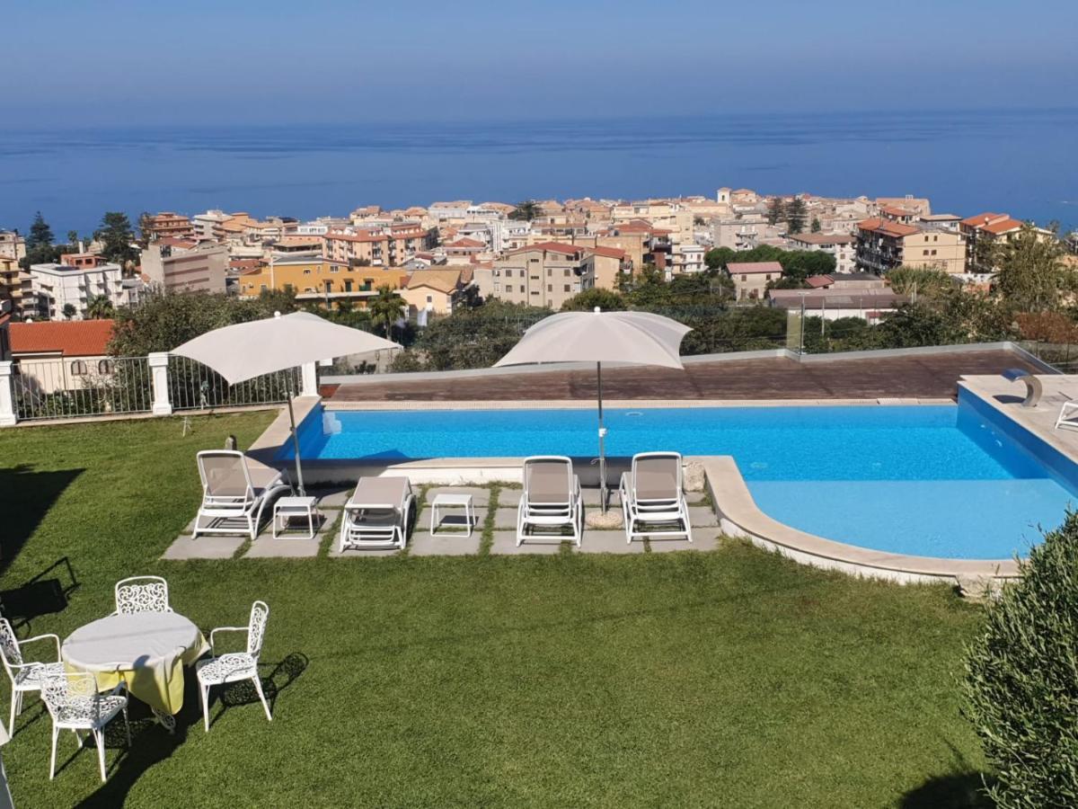 Appartamenti Borgo Panoramico N.2 Tropea Exteriör bild